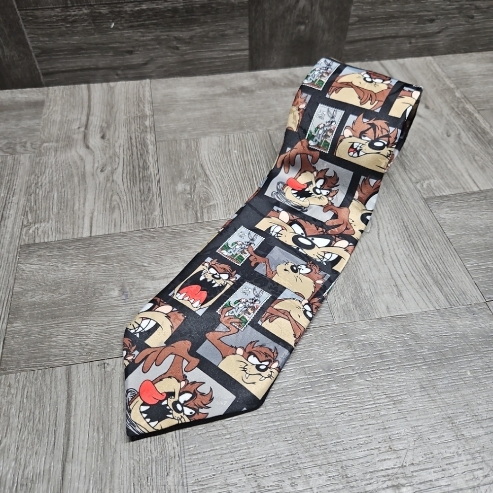 1997 Looney Tunes Bugs Stamp Collection Taz Tasmanian Devil Neck Tie USPS